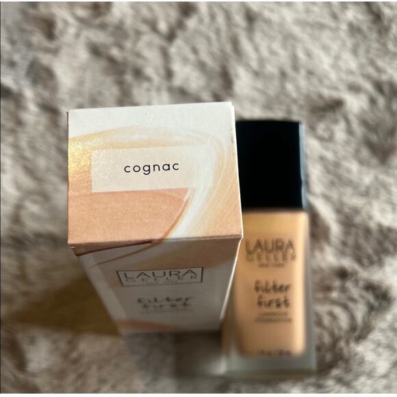 Laura Geller Filter First Luminous
Foundation - Cognac - Picture 3 of 3